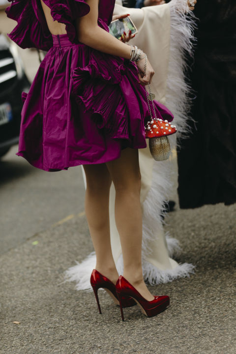 Trend, o którym nie chciałyśmy pamiętać wraca! Court heels podbijają Instagrama!